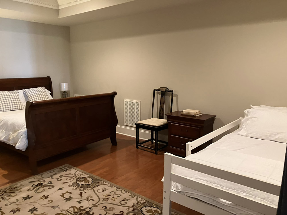 BR 7 queen sleigh twin 1 1000 x 750