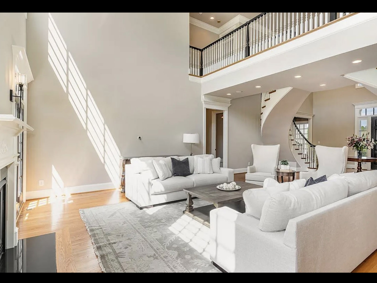 LR to stairway 2 1000 x 750