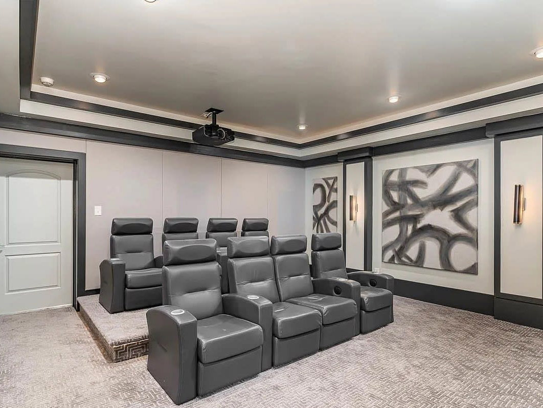 theater room 1000 x 750